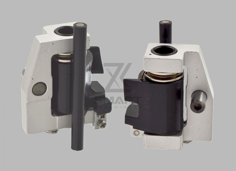 Needle Drive Recentrocator Assembly Tajima och kinesiska brodermaskin Reservdelar A01M03